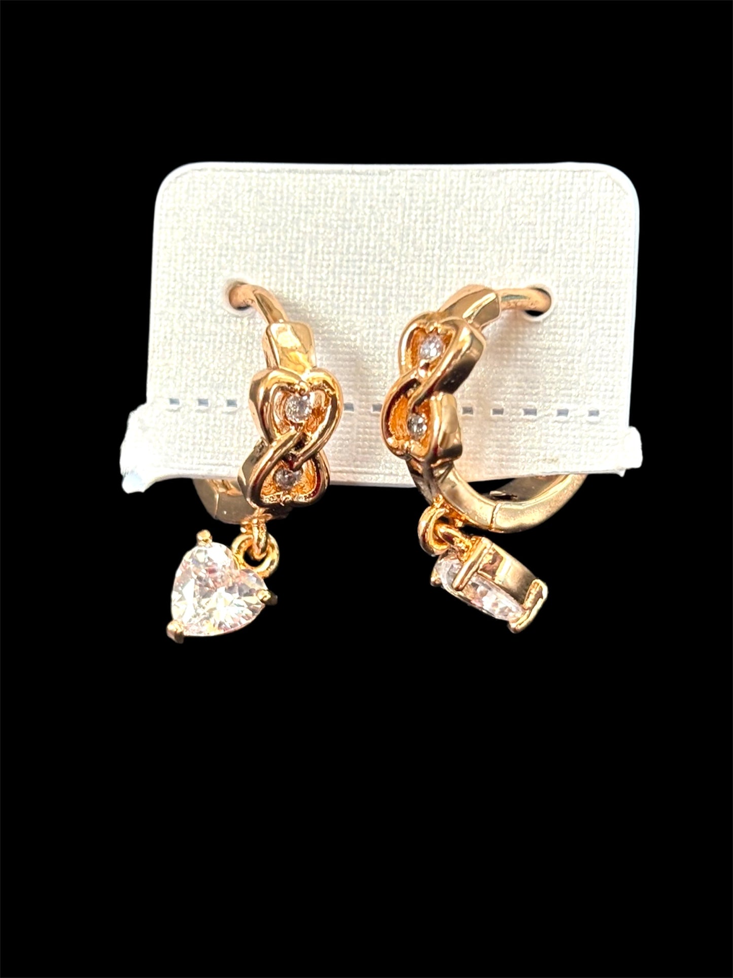 Corazon Infinity Huggie earrings