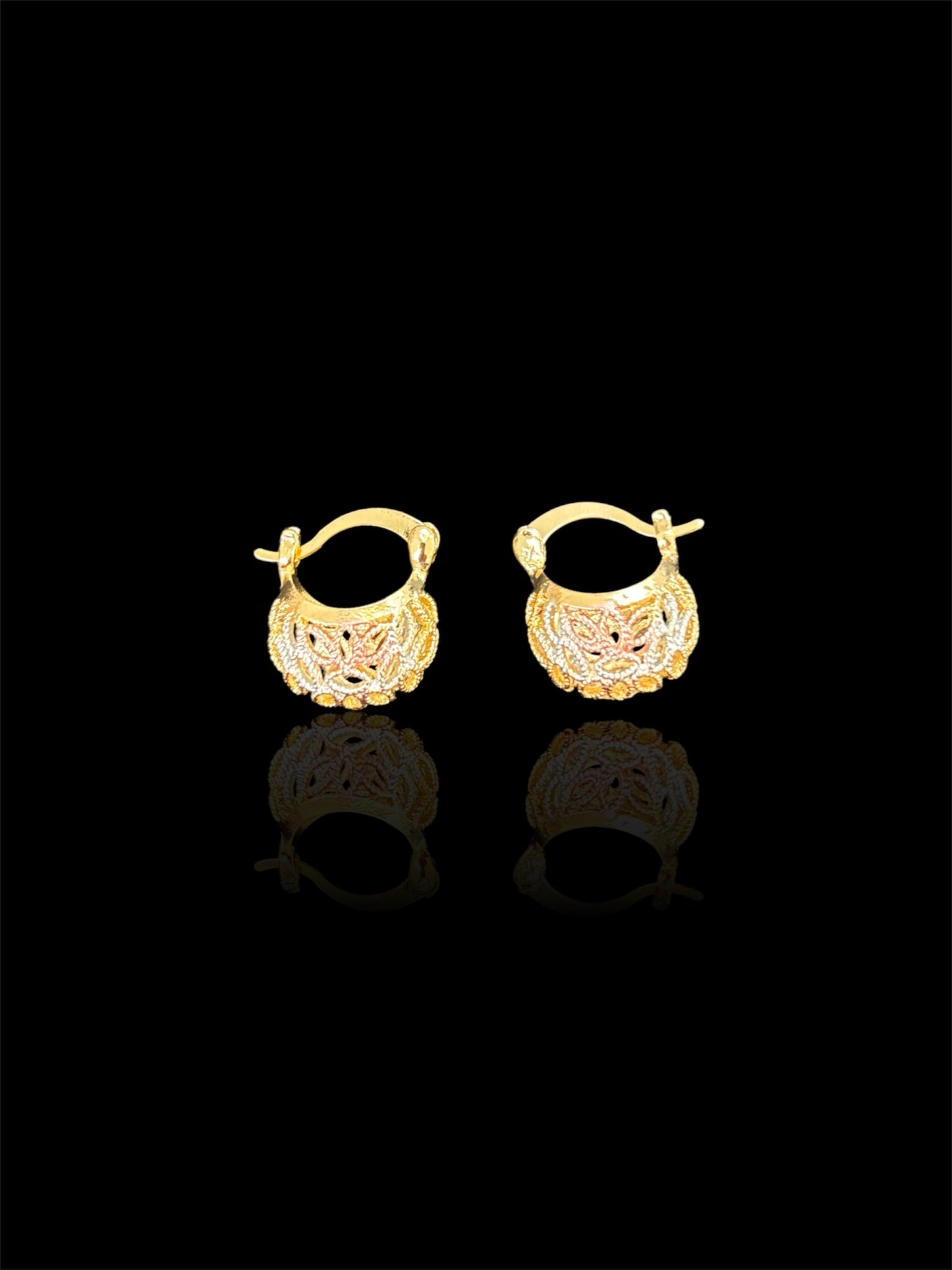Arracaditas extra small 3 toned Gold Plated long Earrings