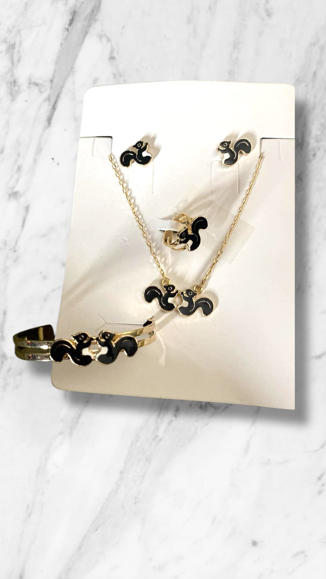 Black Squirrel Little Girl Set